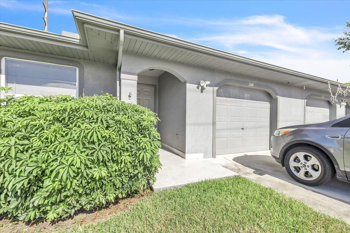 405 407 NE 24 Ave, Cape Coral, FL 33909 photo