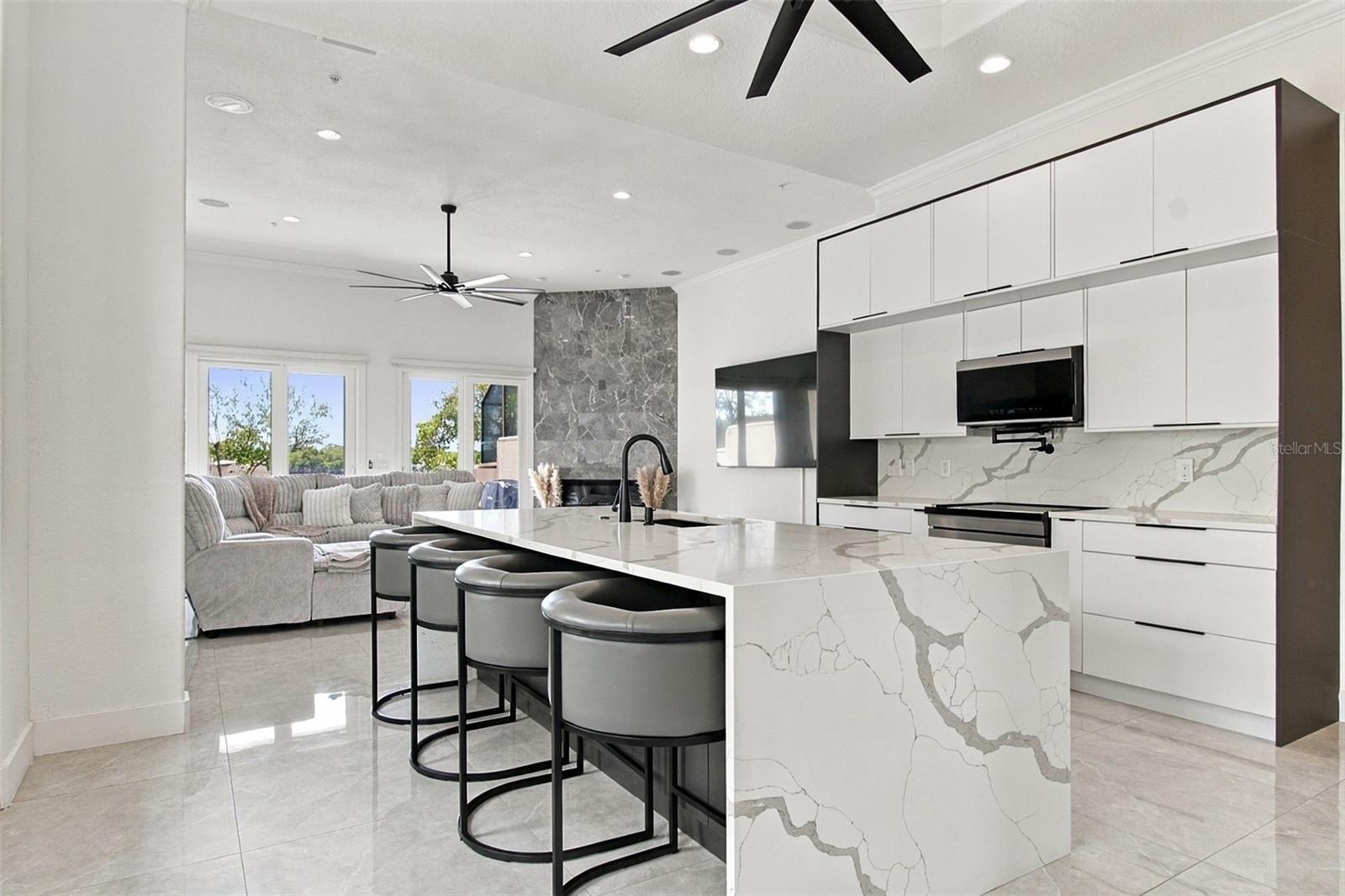 1022 Paseo De Rio #1022, Saint Petersburg, FL 33702 photo