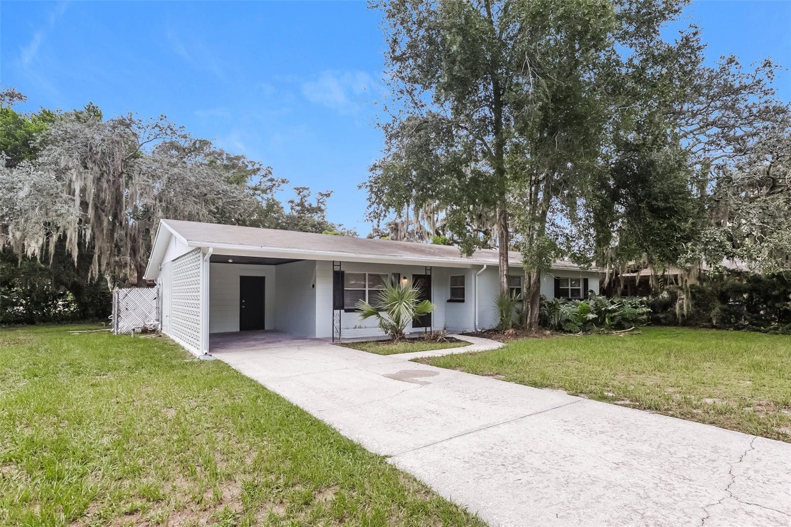 7602 Pine Hill Dr, Tampa, FL 33617