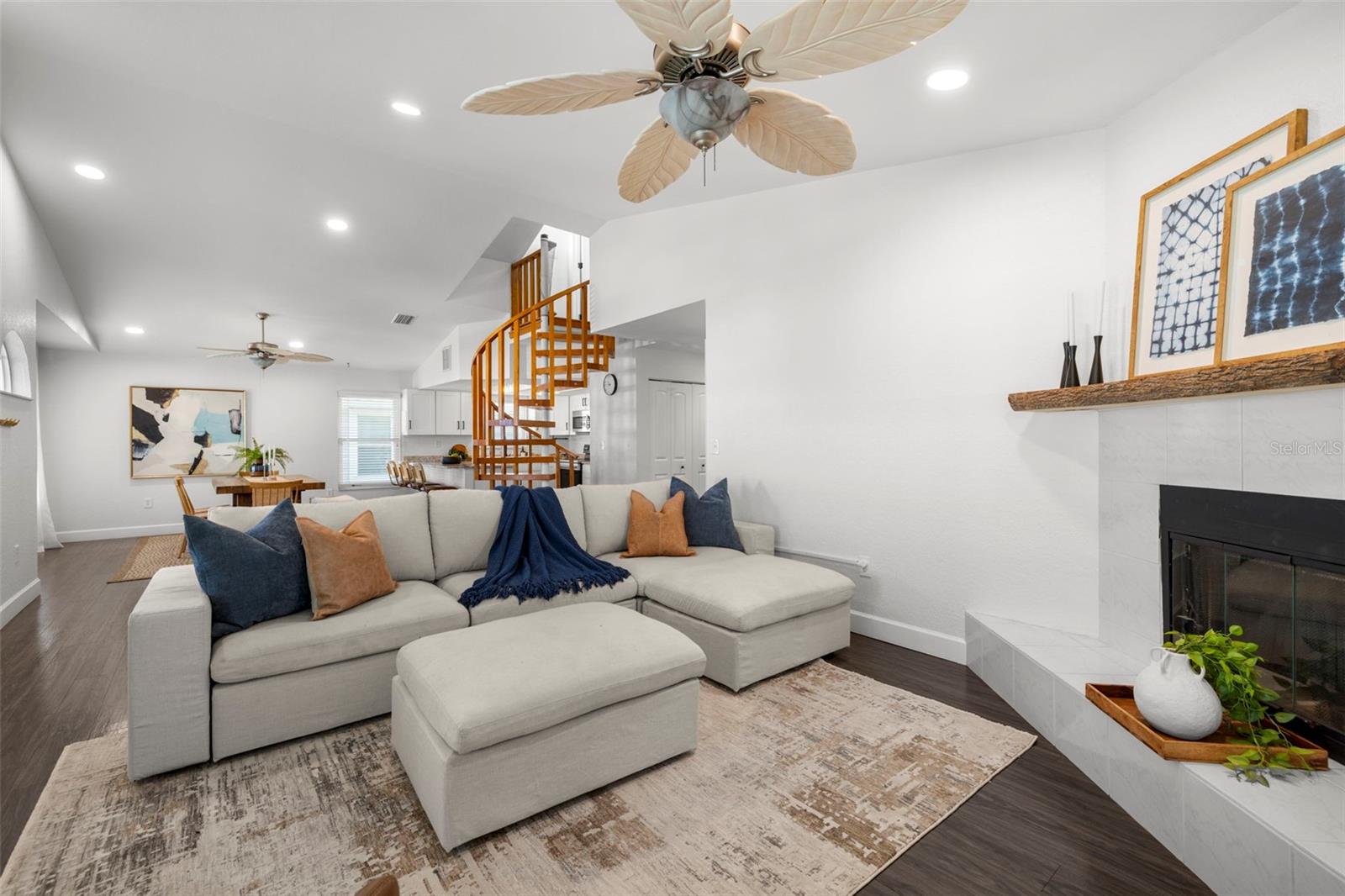 247 126 Ave, Treasure Island, FL 33706 photo