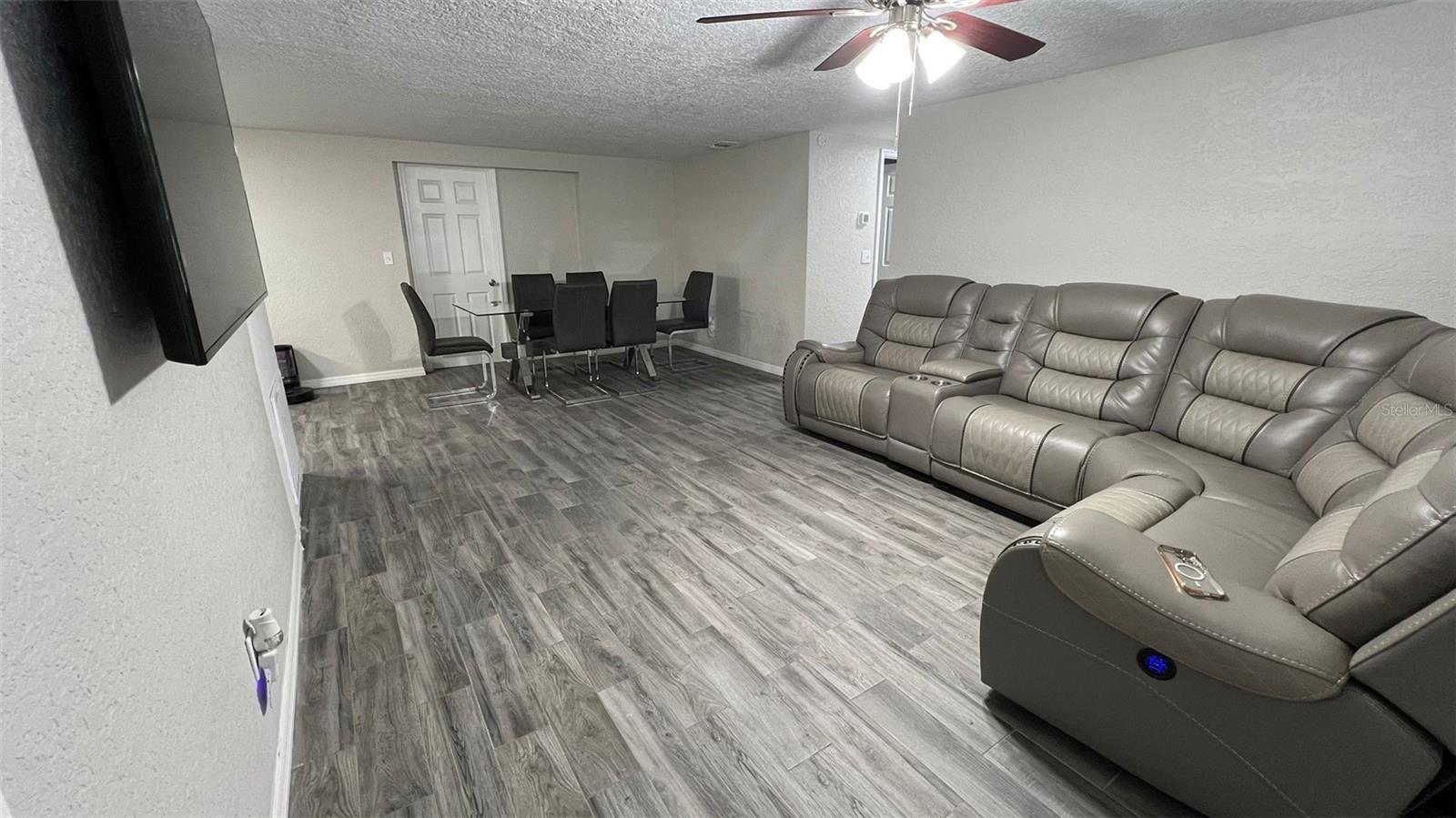 2705 Gardner Pl, Holiday, FL 34691 photo