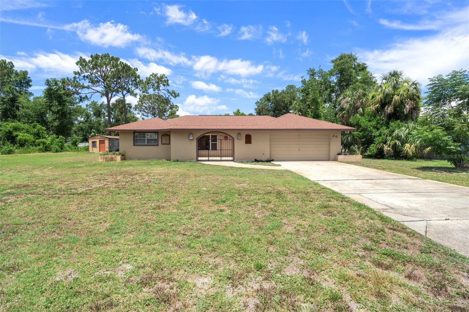 25 Country Club Dr, Crystal River, FL 34429