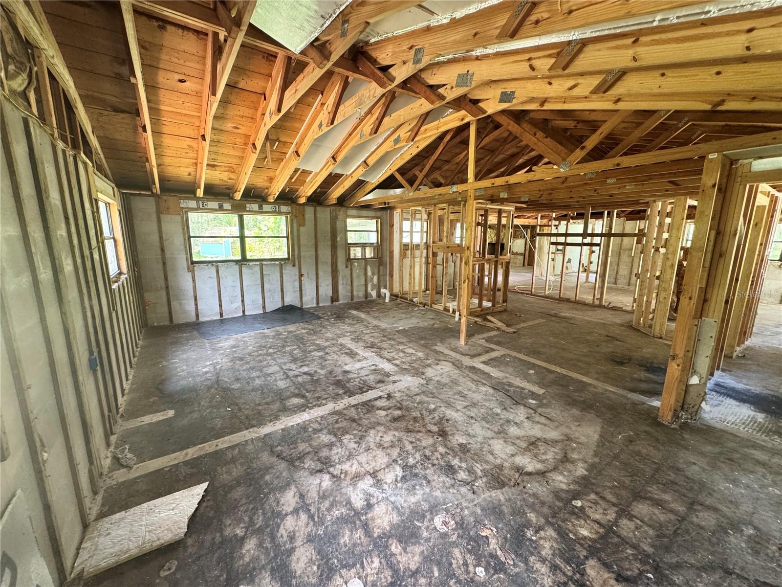 9010 Maiden Ln, Aripeka, FL 34679 photo
