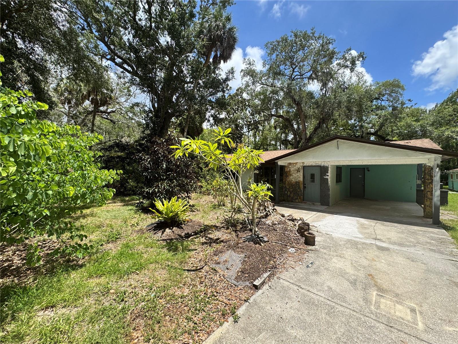 9010 Maiden Ln, Aripeka, FL 34679