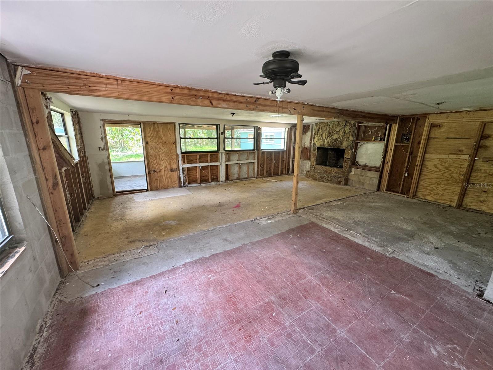 9010 Maiden Ln, Aripeka, FL 34679 photo