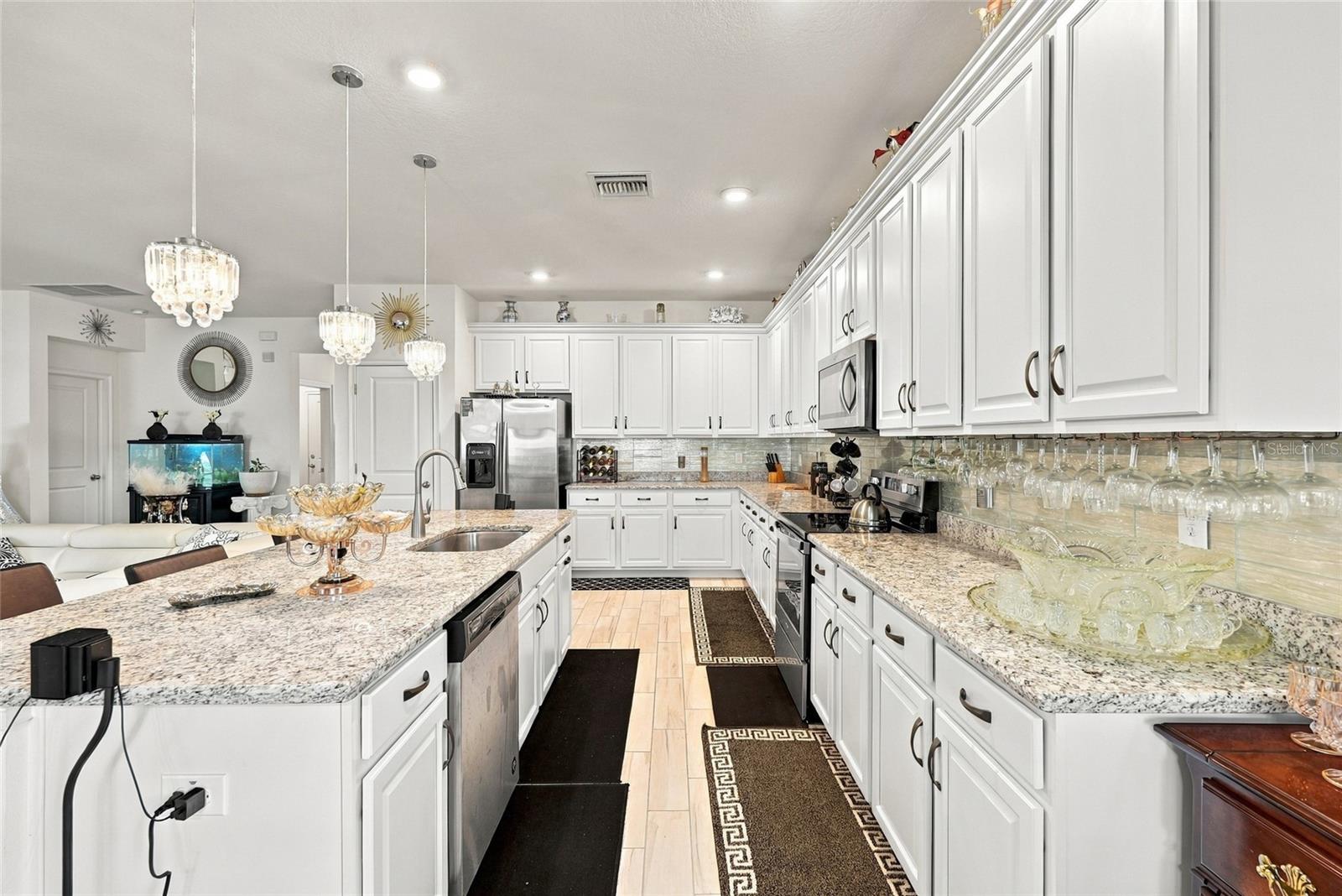 944 Windsor Way, Spring Hill, FL 34609 photo
