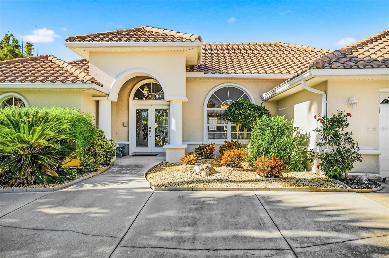 2 Cher Ct, Palm Coast, FL 32137 photo