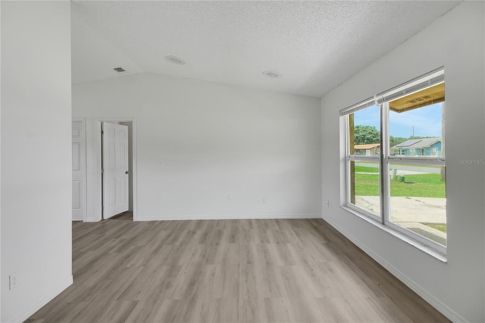 1229 Padgett Cir, Lady Lake, FL 32159 photo