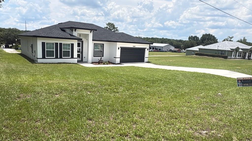 5669 N Claremont Dr, Citrus Springs, FL 34434 photo