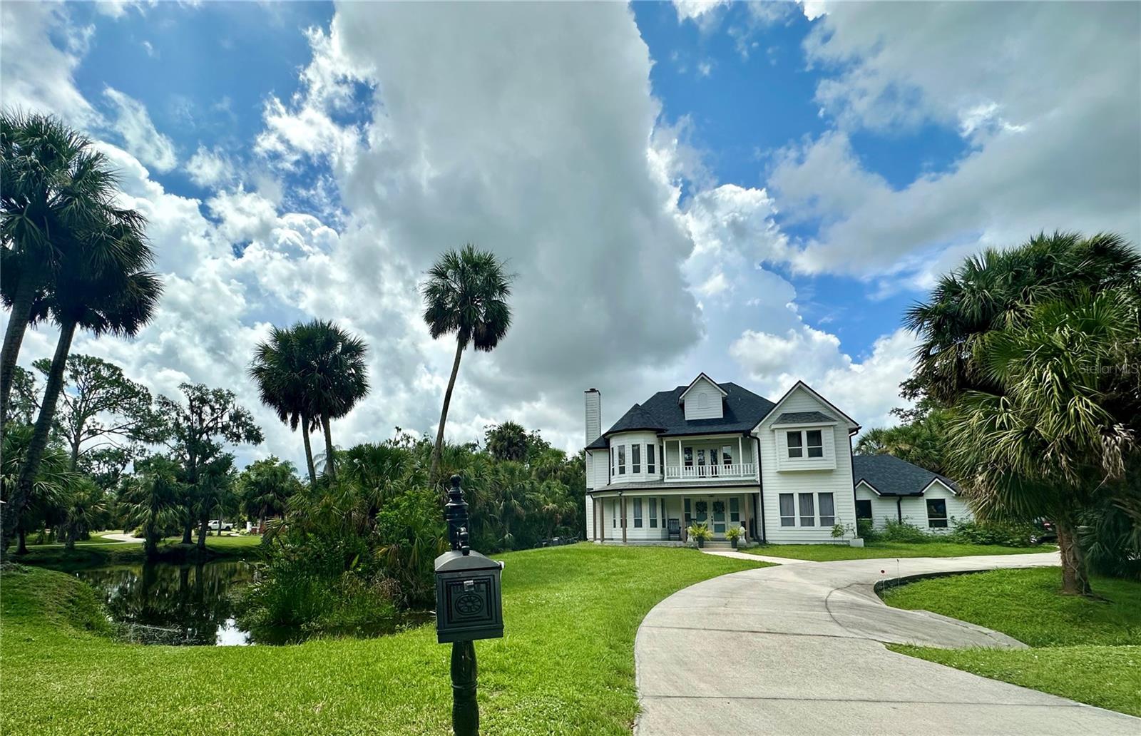 1587 Firethorne Lake Dr, Sarasota, FL 34240 photo