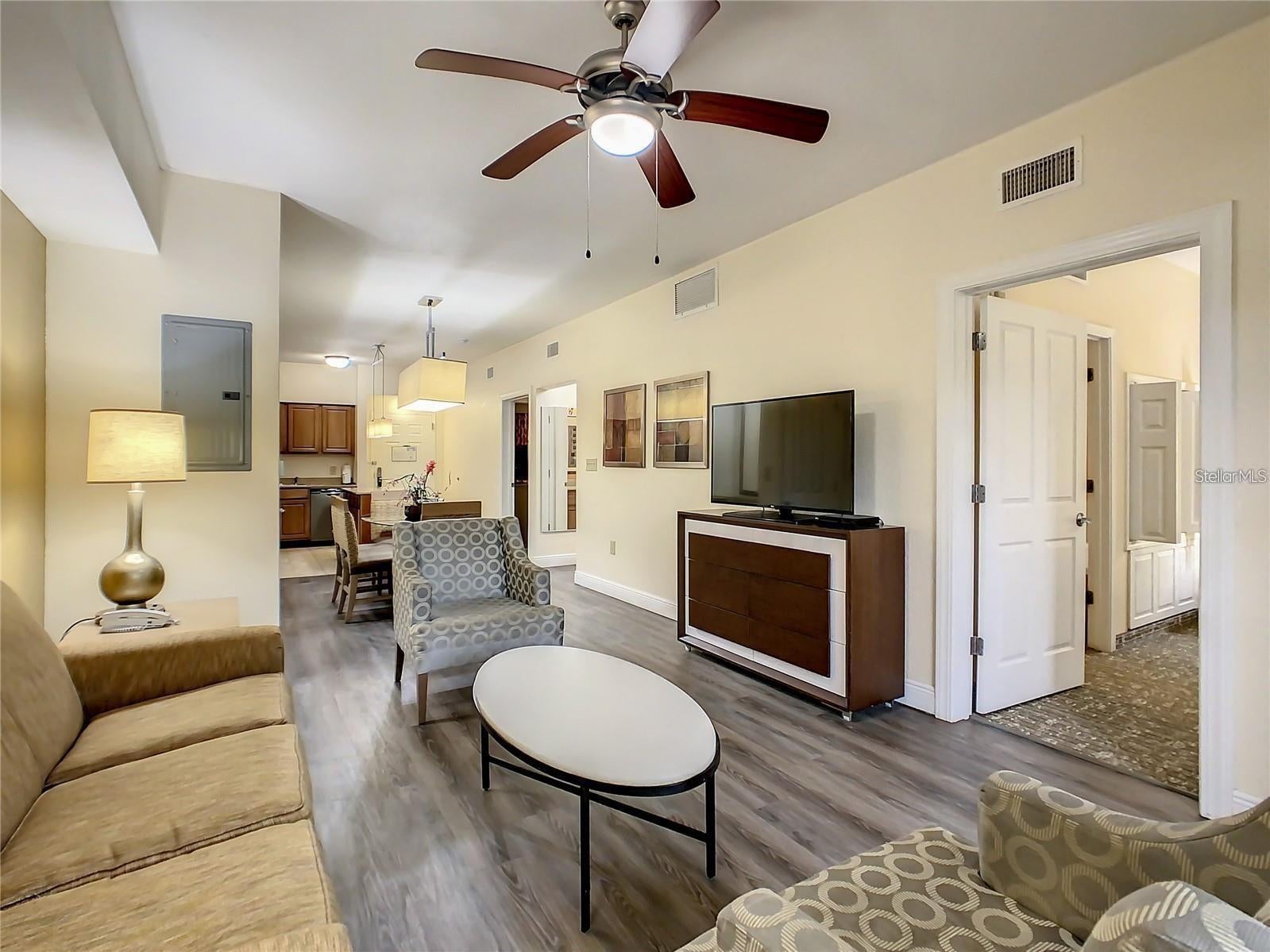 12544 Floridays Resort Dr #202 B, Orlando, FL 32821 photo