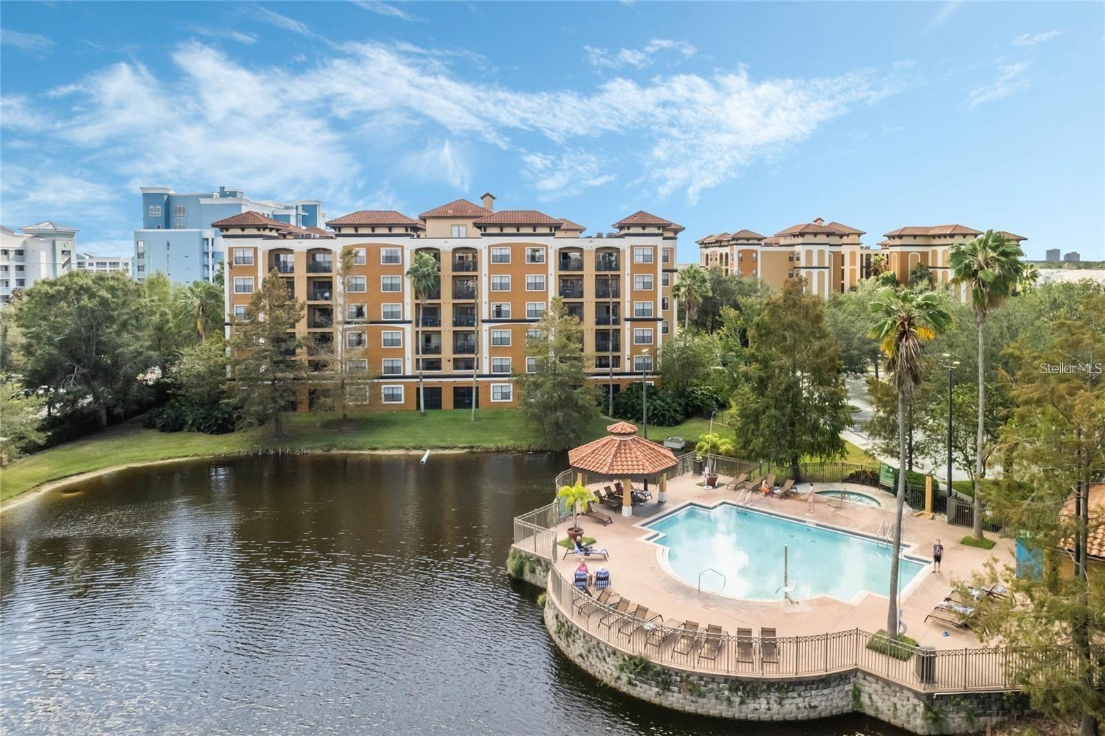 12544 Floridays Resort Dr, Orlando, FL 32821