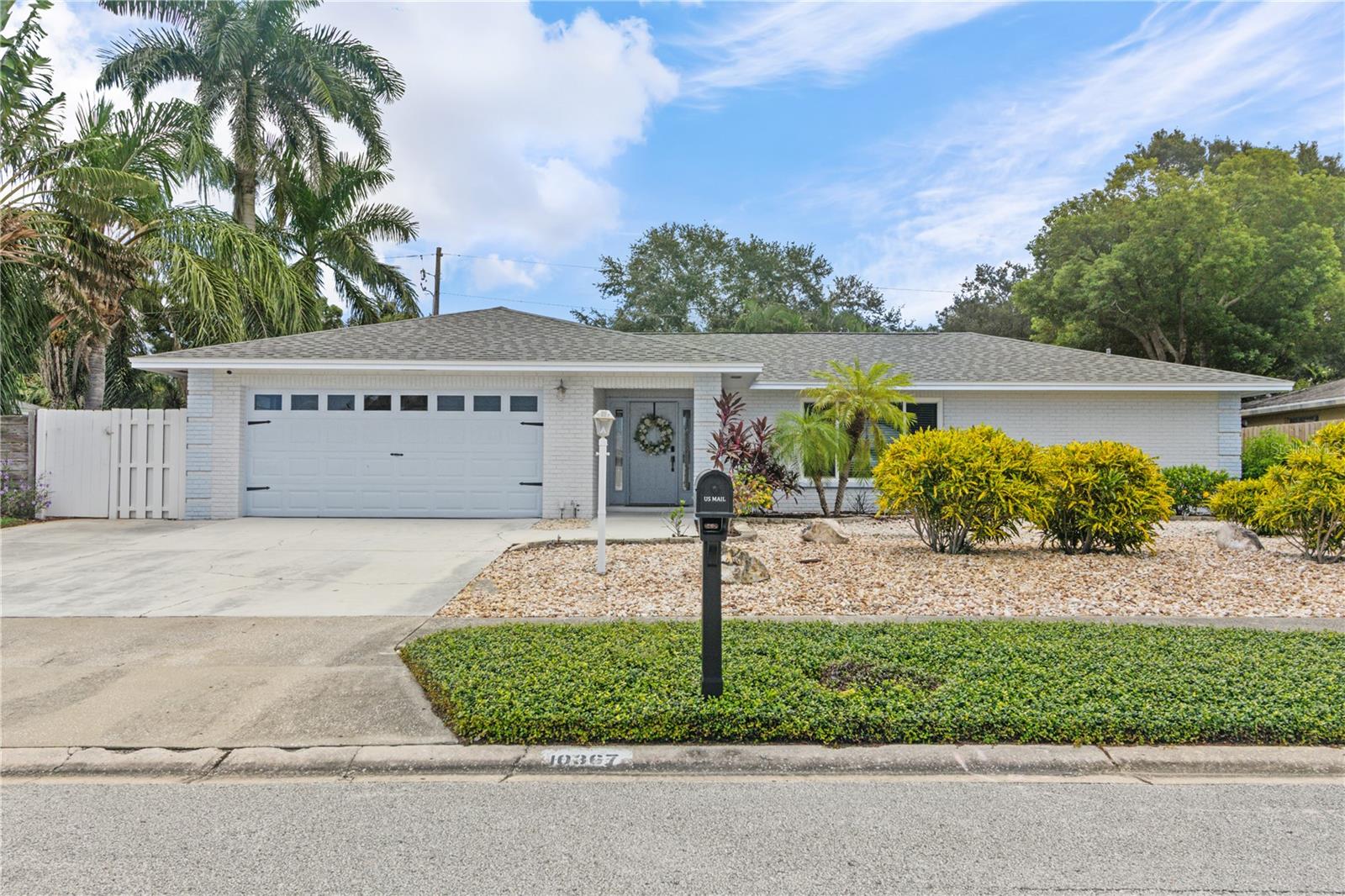 10367 135 St, Largo, FL 33774