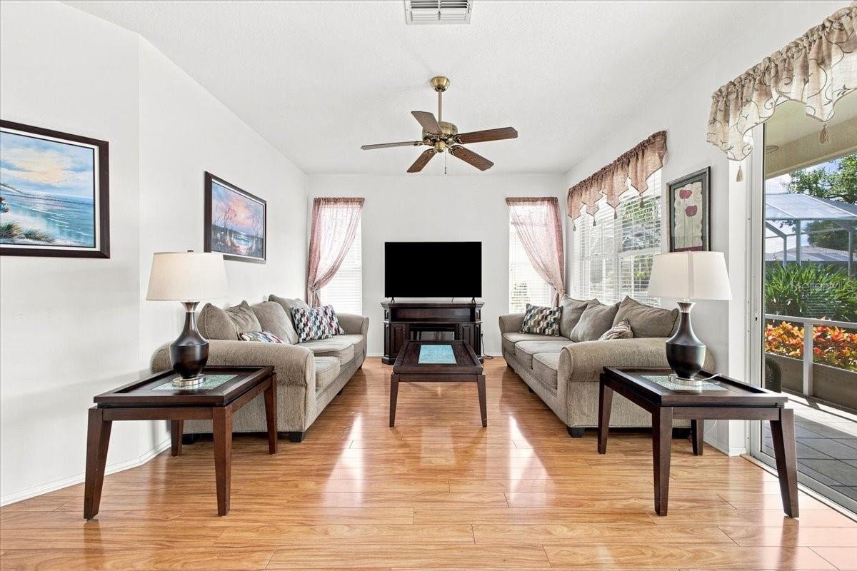 4002 2 Dr, Bradenton, FL 34208 photo