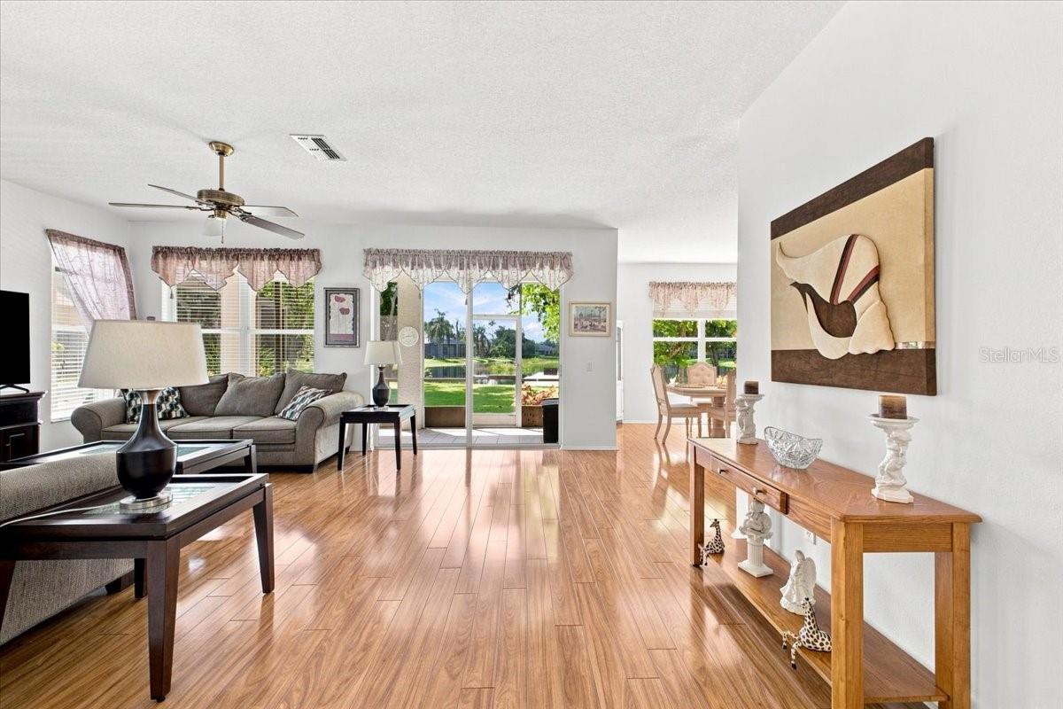 4002 2 Dr, Bradenton, FL 34208 photo