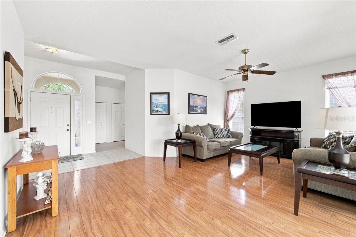 4002 2 Dr, Bradenton, FL 34208 photo