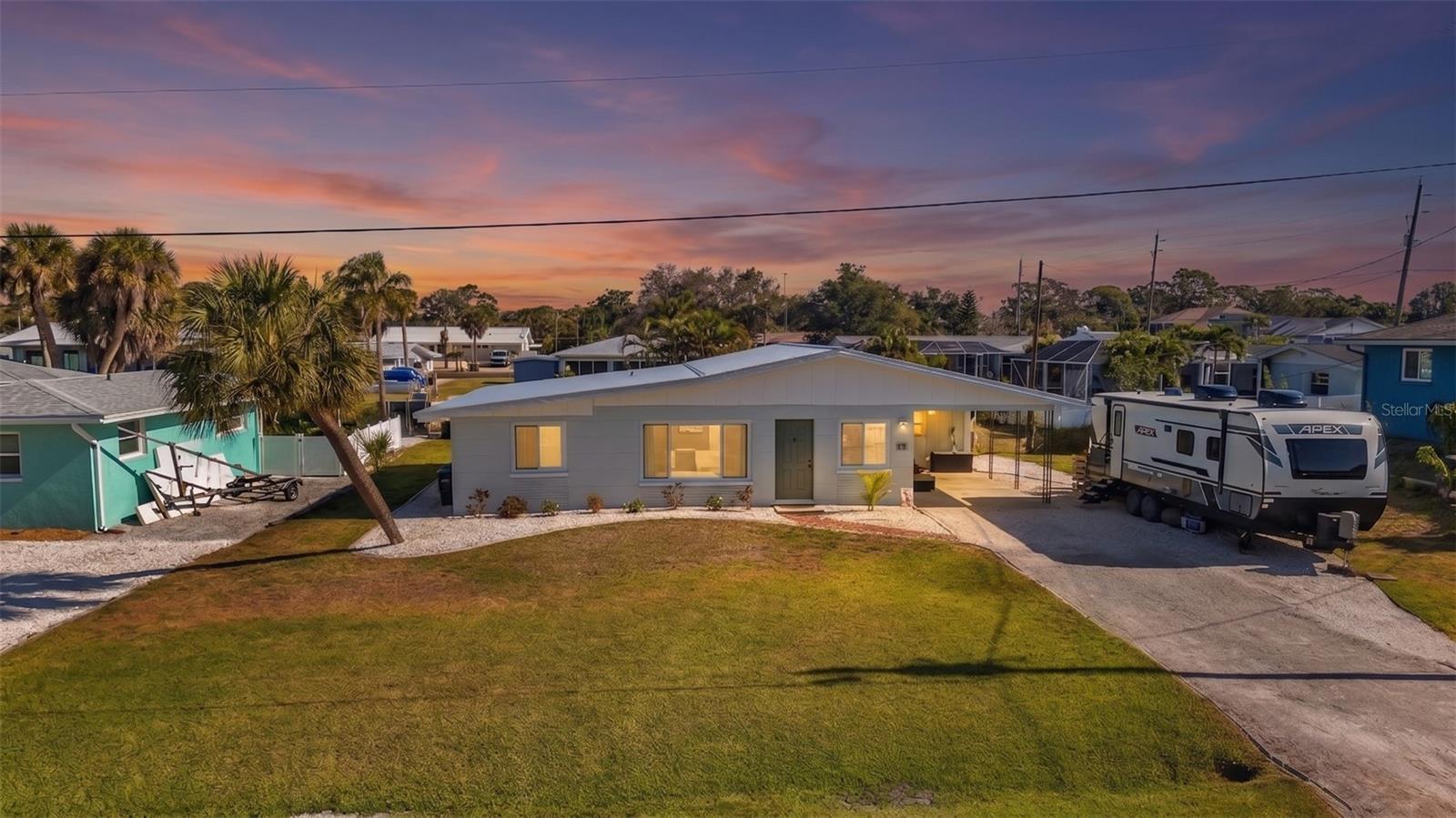 1495 Maryknoll Rd, Englewood, FL 34223
