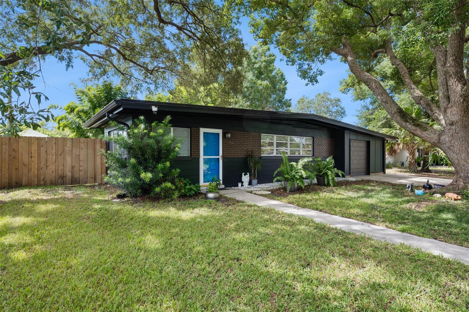 2626 Ambergate Rd, Winter Park, FL 32792
