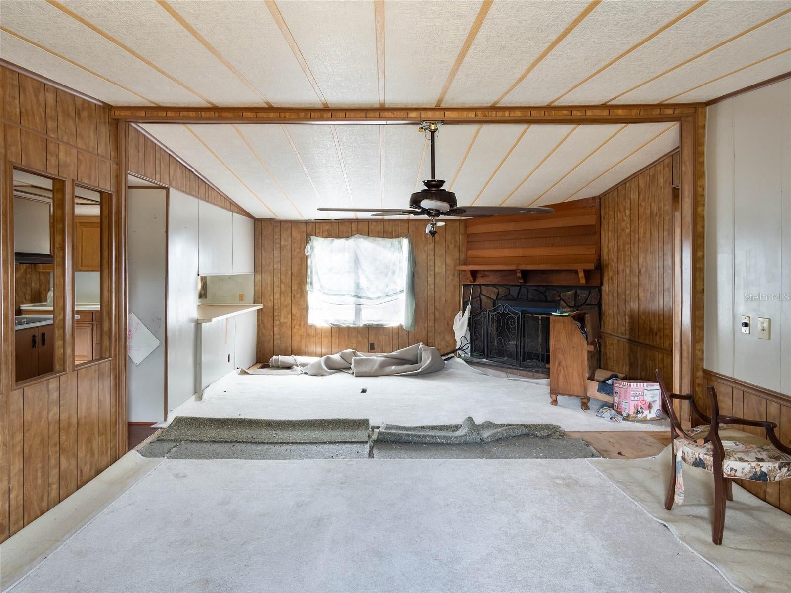 4982 W Woodlawn St, Dunnellon, FL 34433 photo