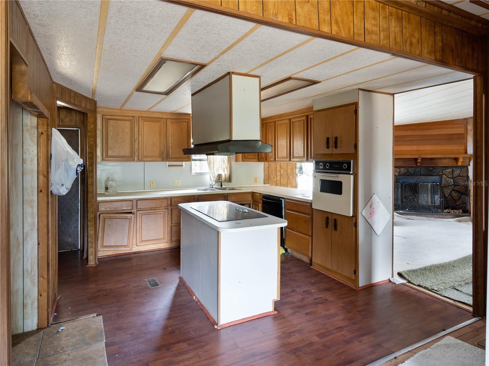 4982 W Woodlawn St, Dunnellon, FL 34433 photo