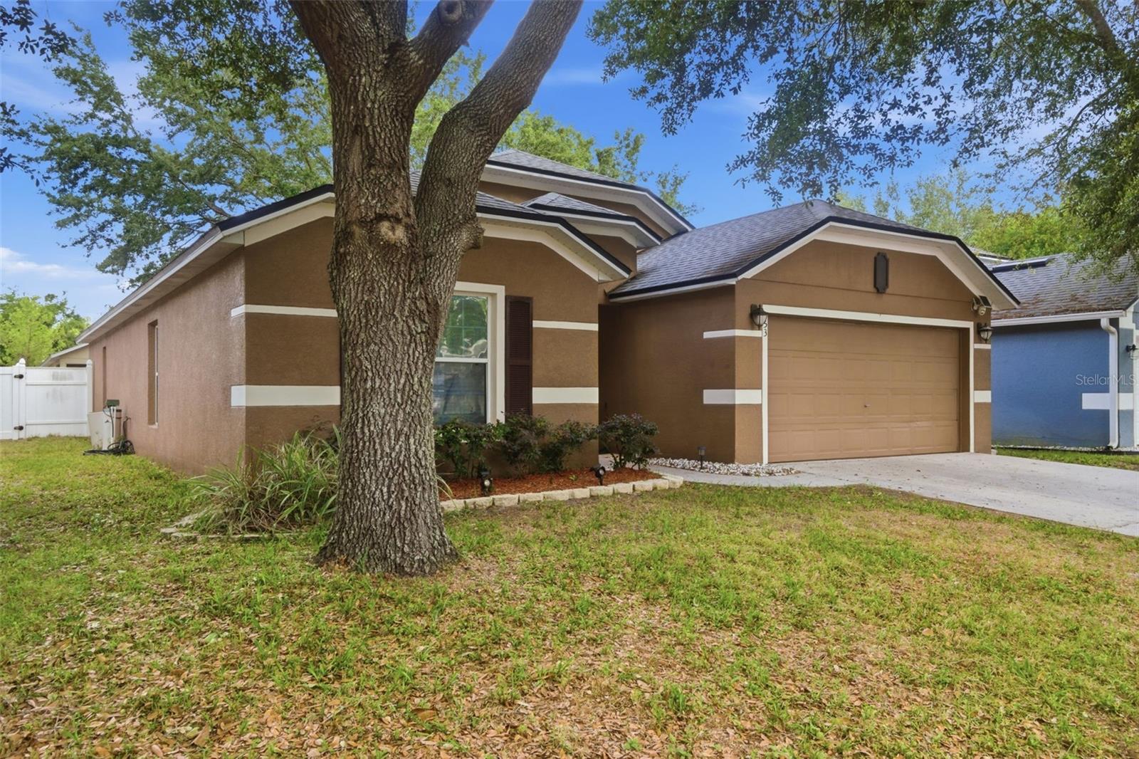 553 Maidenhair Ct, Orange City, FL 32763 photo