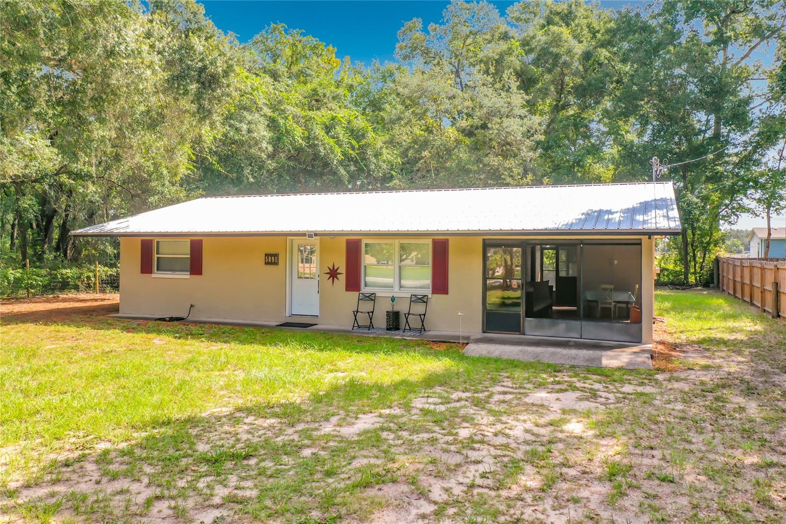 5891 SE 171 Ct, Ocklawaha, FL 32179 photo