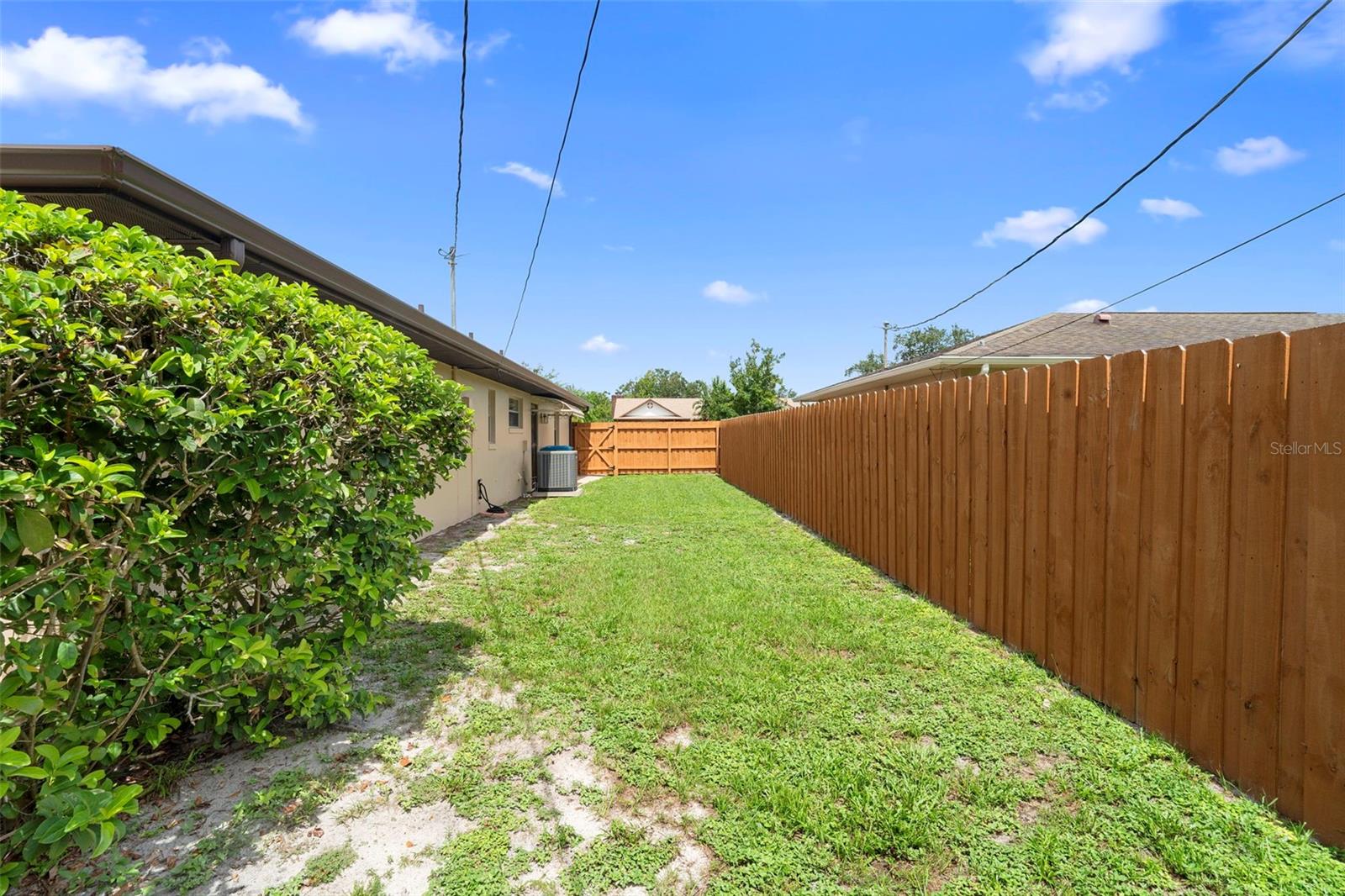 1051 Matterhorn St, Deltona, FL 32725 photo
