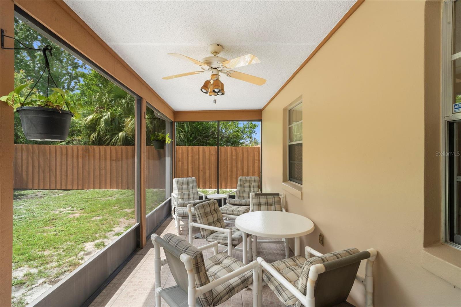 1051 Matterhorn St, Deltona, FL 32725 photo