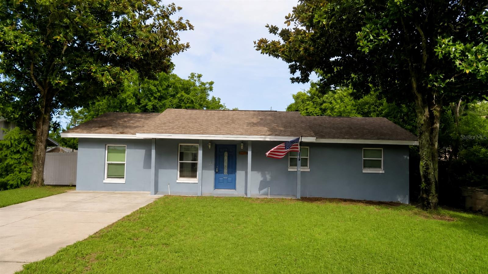 32730 Blossom Ln, Leesburg, FL 34788