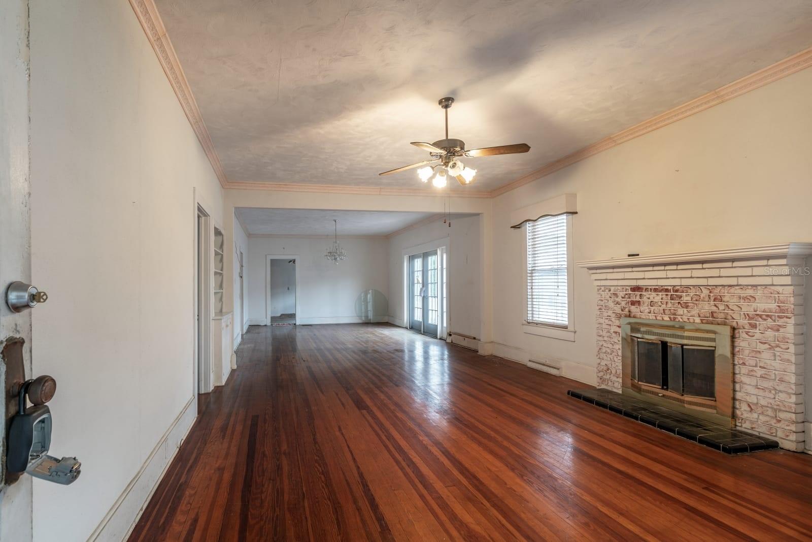 1116 W Line St, Leesburg, FL 34748 photo