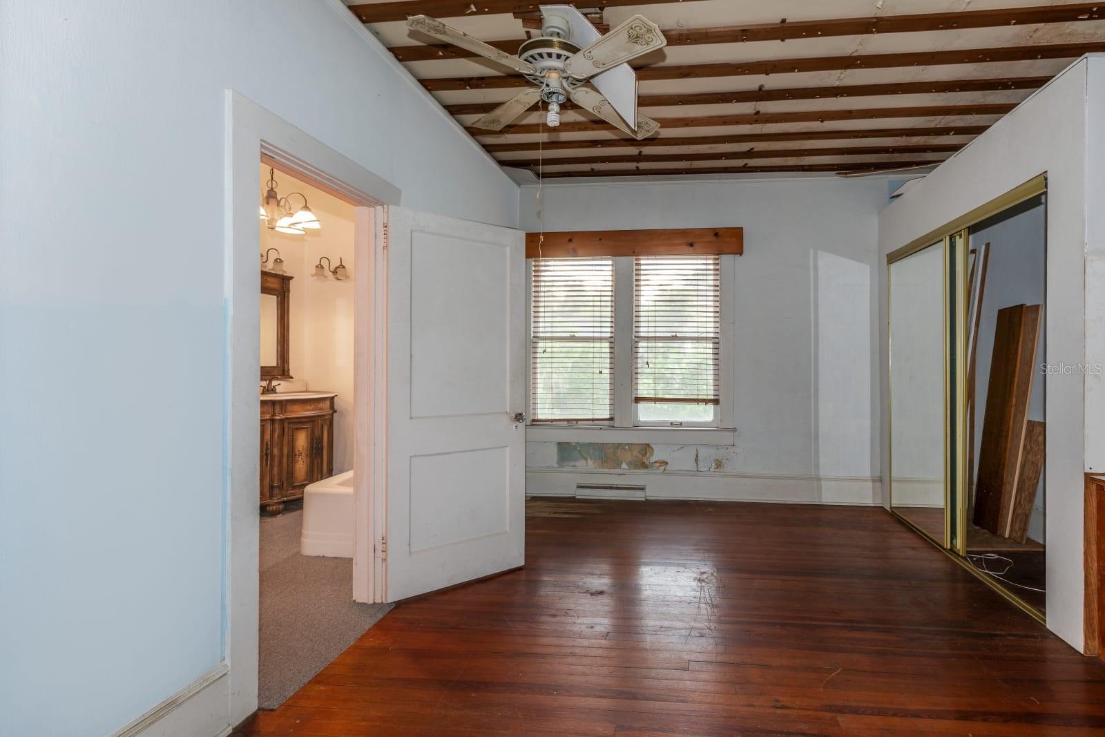1116 W Line St, Leesburg, FL 34748 photo