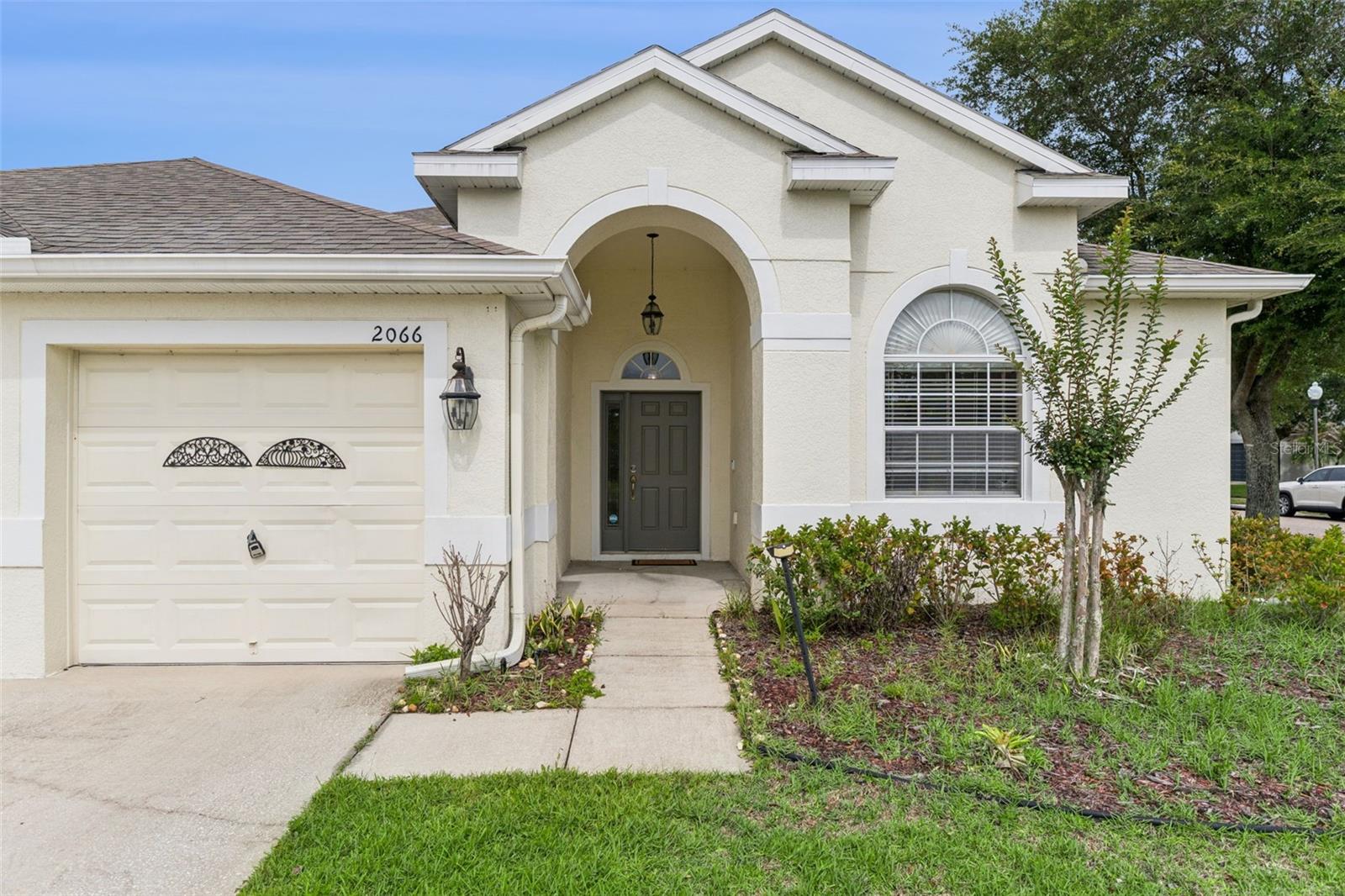 2066 Gloria Oak Ct, Orlando, FL 32820 photo