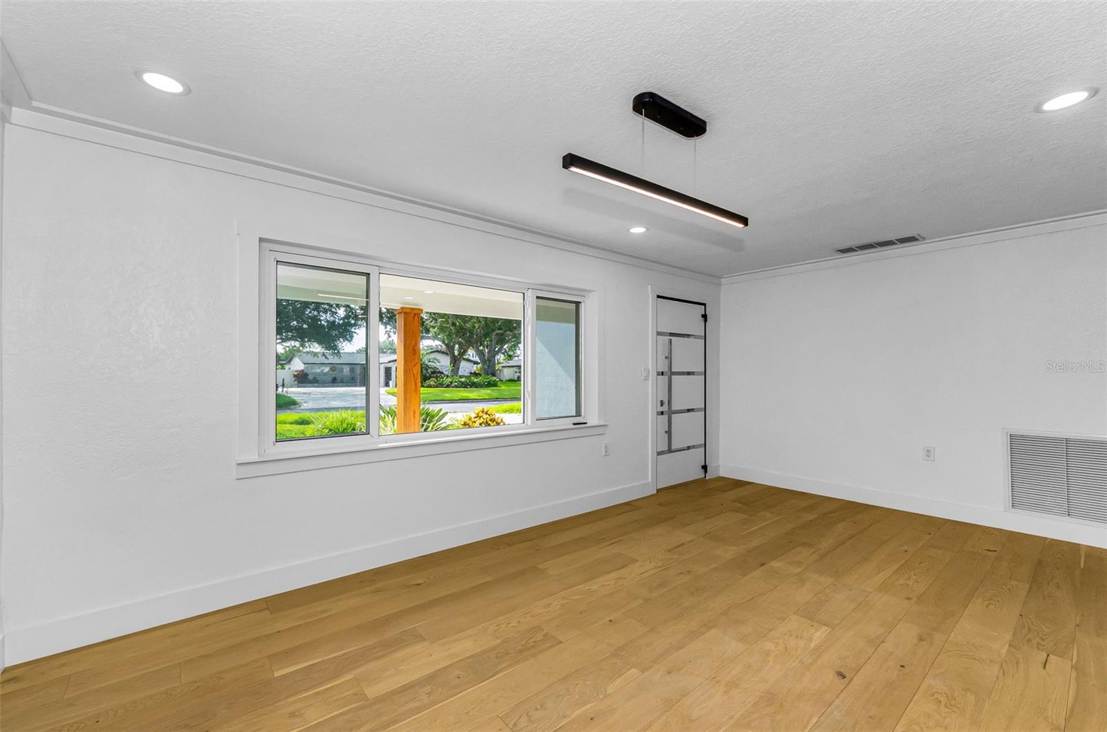 850 Rafael Blvd, Saint Petersburg, FL 33704 photo