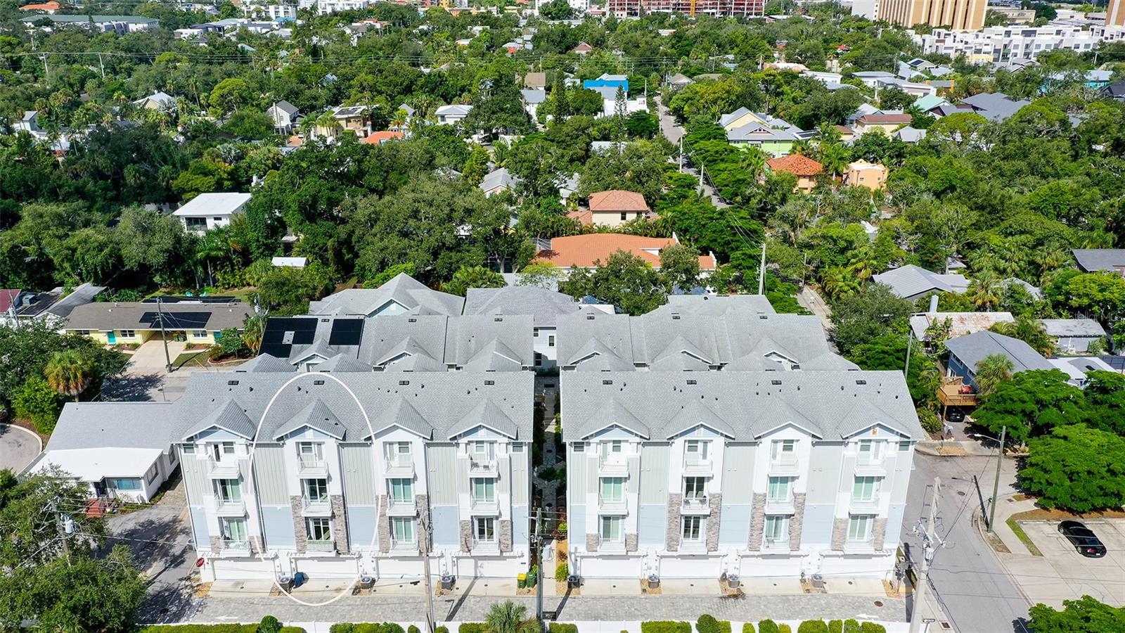 516 Laurel Park Dr, Sarasota, FL 34236 photo