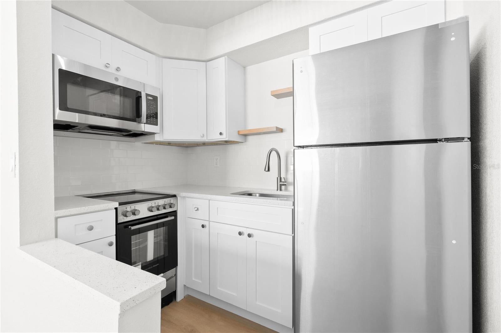 13388 1 St, Madeira Beach, FL 33708 photo