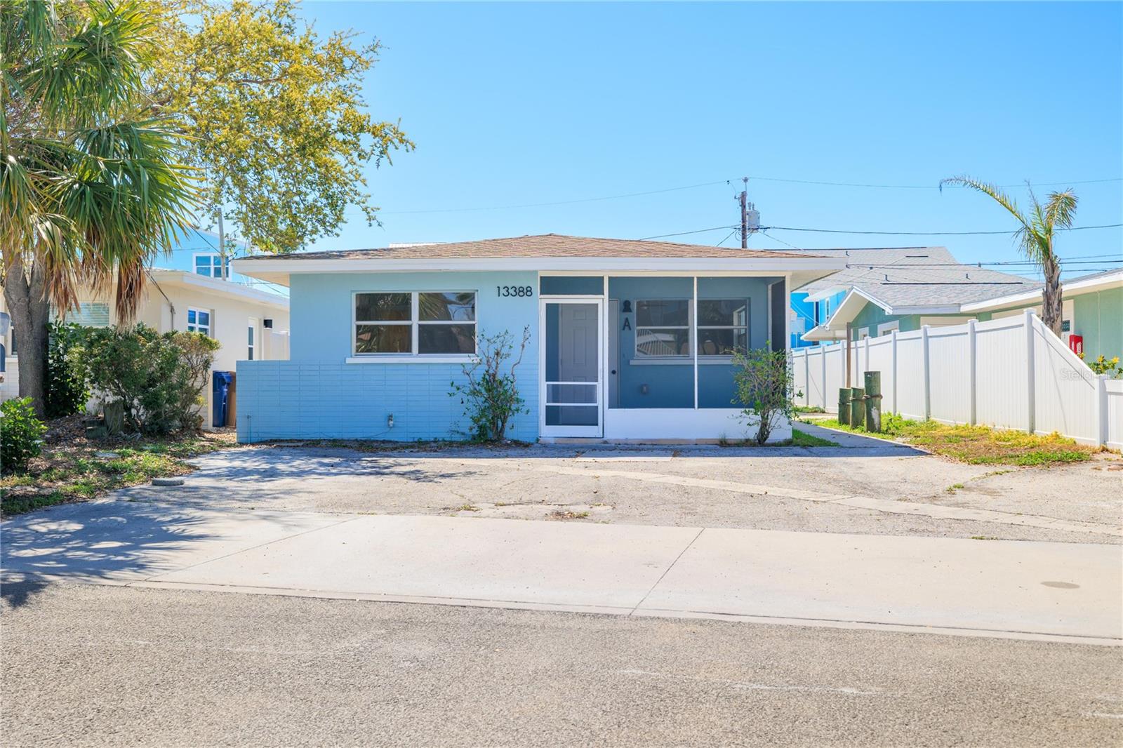 13388 1 St, Madeira Beach, FL 33708