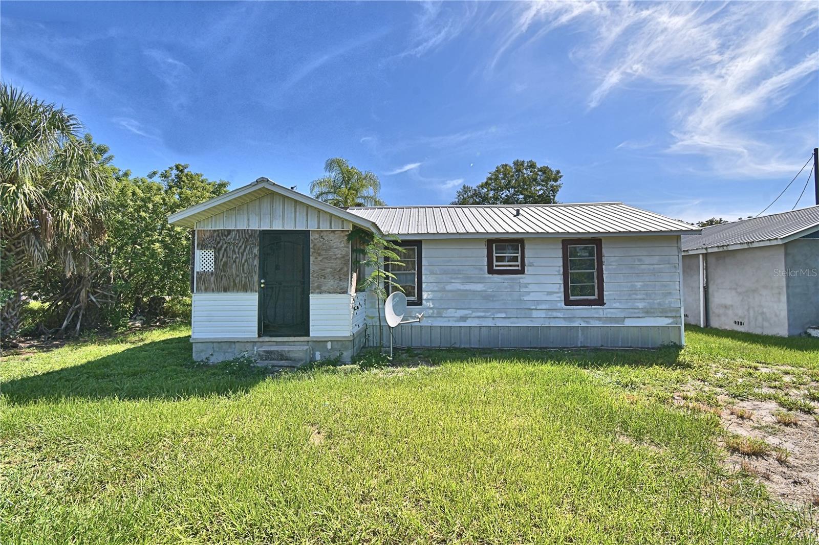 908 S Delaney Ave, Avon Park, FL 33825 photo