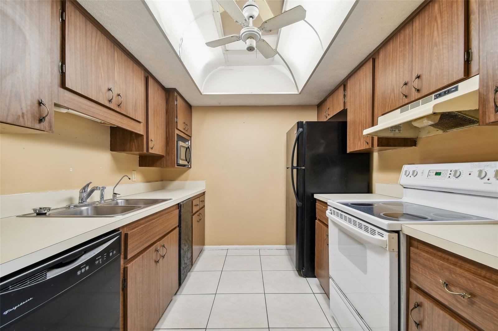 645 N Keene Rd, Clearwater, FL 33755 photo