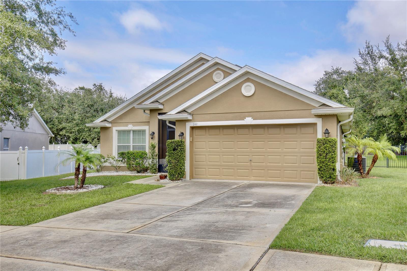 942 Willow Oak Loop, Minneola, FL 34715 photo