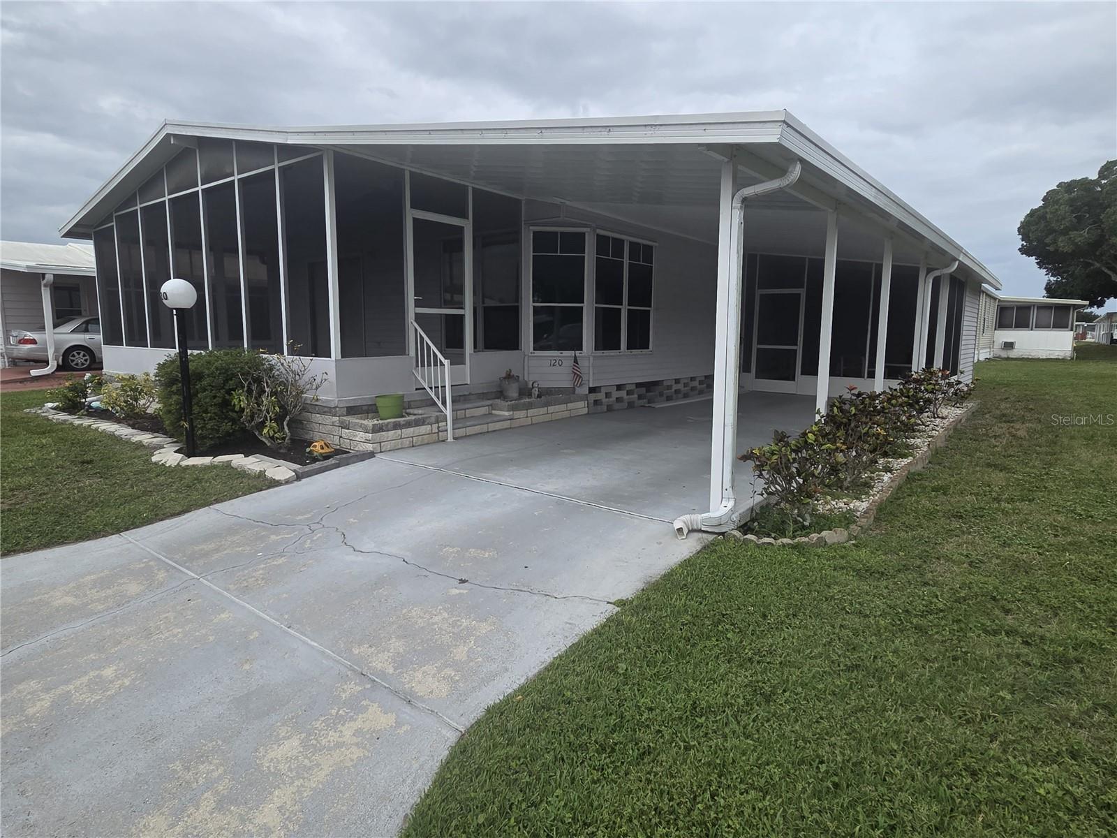 5707 45 St #120, Bradenton, FL 34203 photo