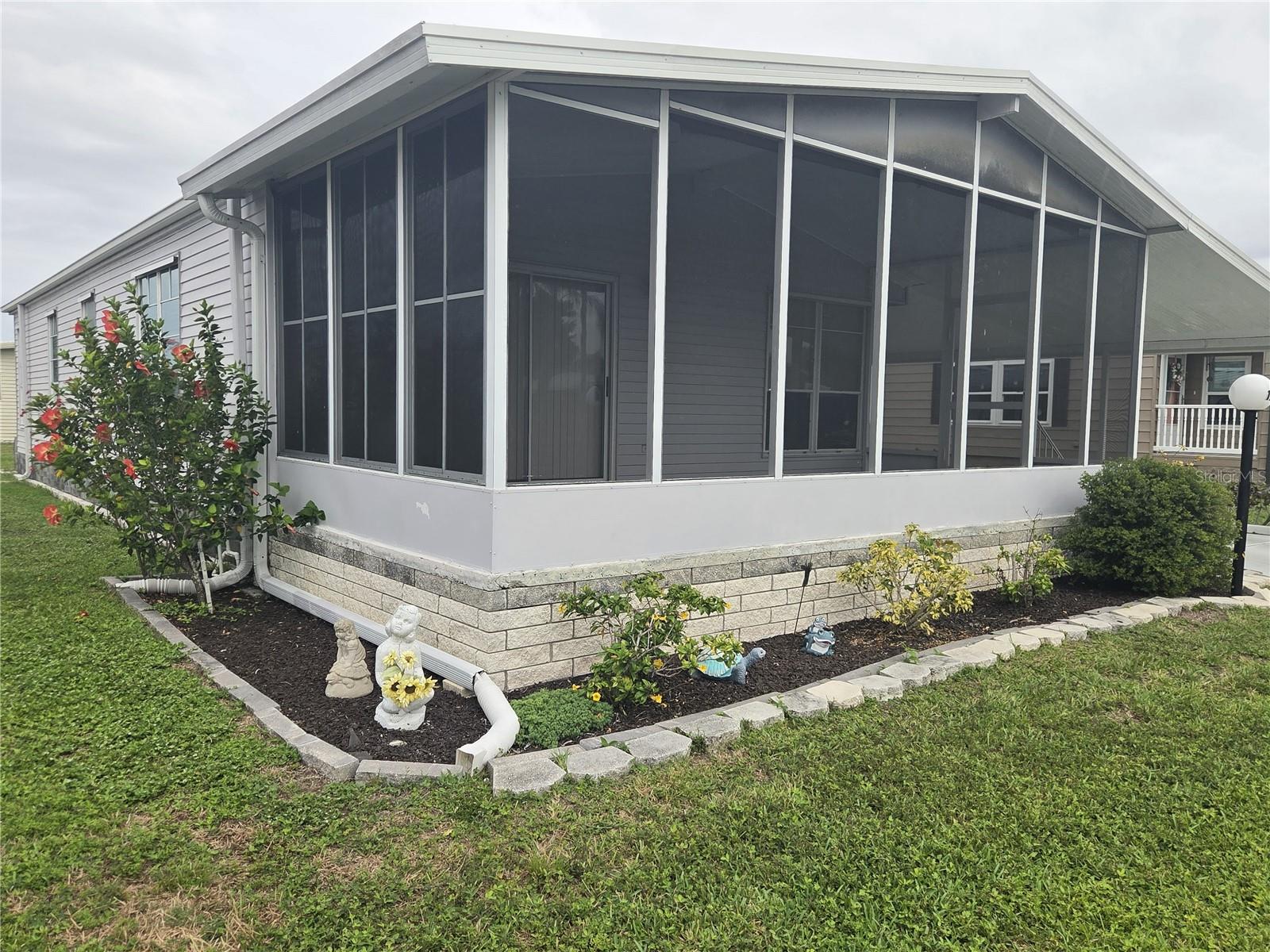 5707 45 St, Bradenton, FL 34203