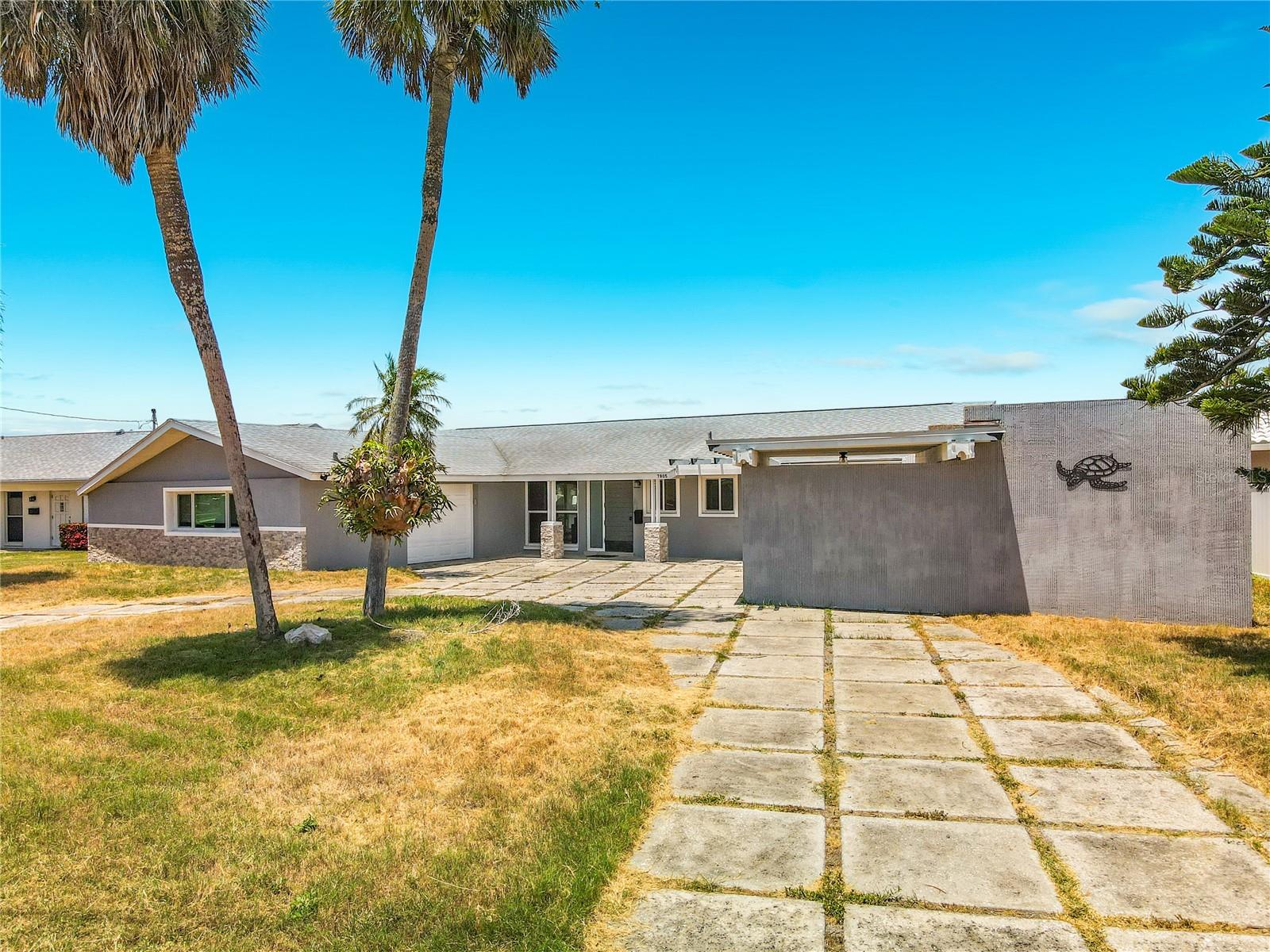 7905 11 Ave, Saint Petersburg, FL 33707 photo