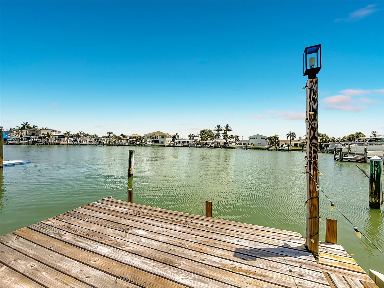 7905 11 Ave, Saint Petersburg, FL 33707 photo