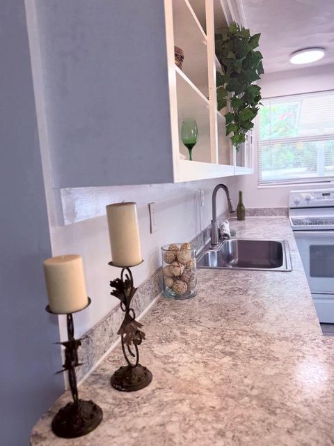 Single Family Residence in MELROSE FL 115 2ND STREET 9.jpg