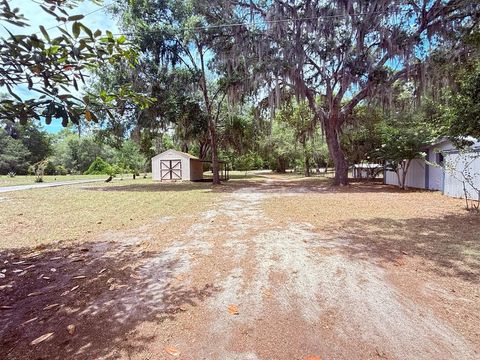 Single Family Residence in MELROSE FL 115 2ND STREET 22.jpg