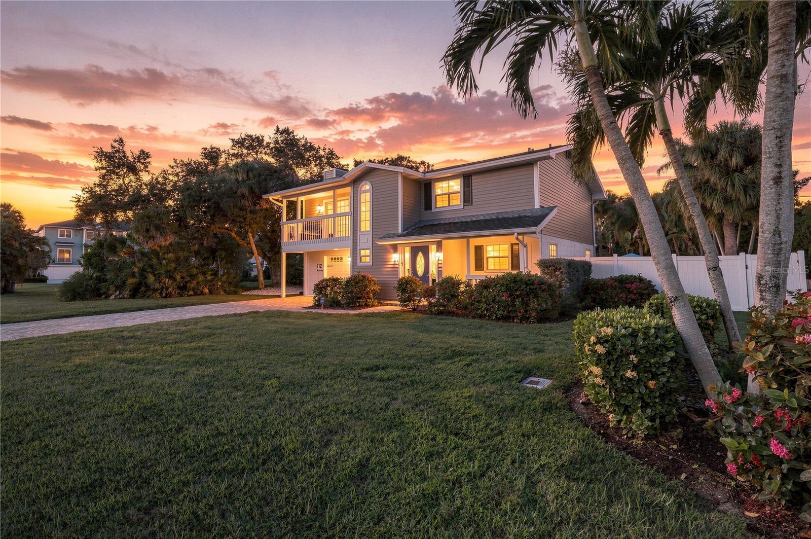 112 6 St, Belleair Beach, FL 33786 photo