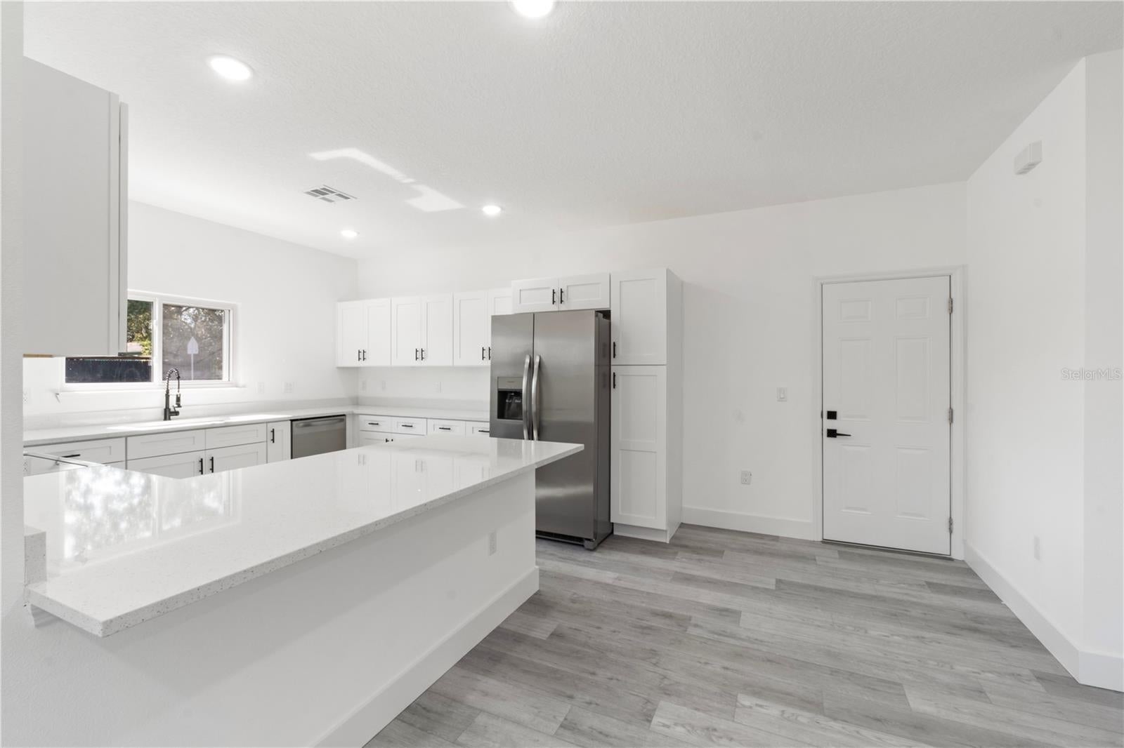 820 E Desoto St, Clermont, FL 34711 photo