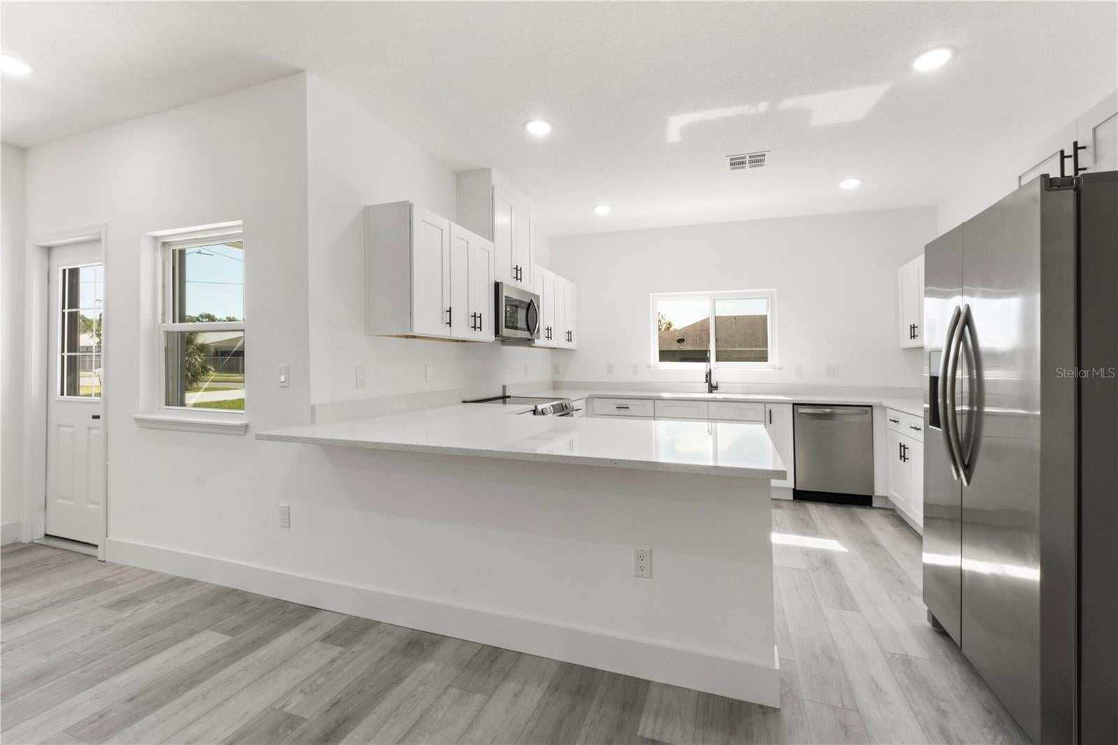 820 E Desoto St, Clermont, FL 34711 photo