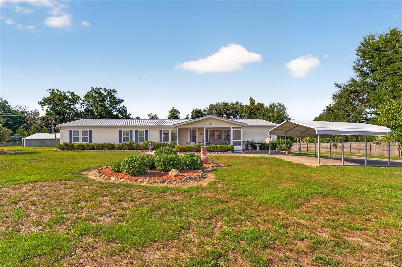 9706 Us Highway 301, Dade City, FL 33525 photo