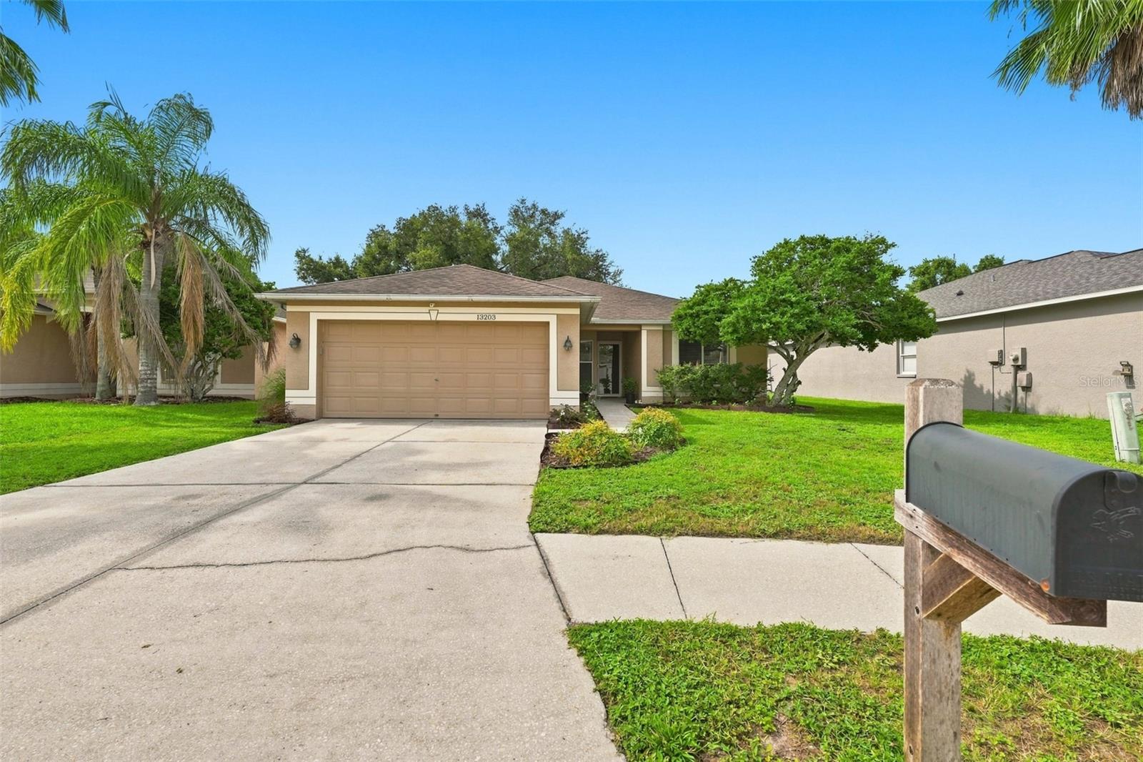 13203 Prestwick Creek Dr, Riverview, FL 33579 photo
